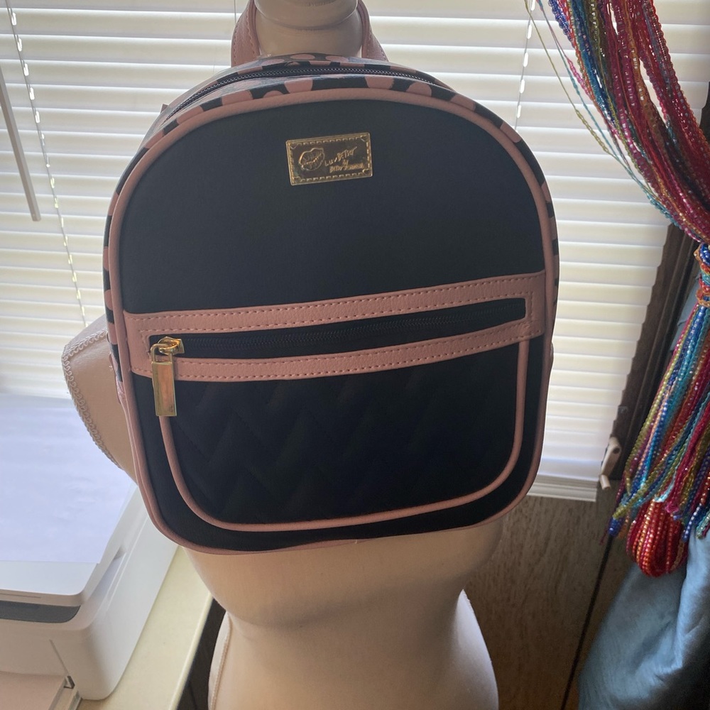 NWT Luv Betsy by betsey  Johnson small backpack pink/ black